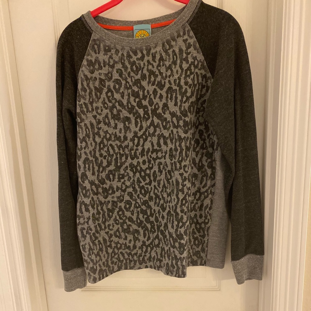 Leopard sweatshirt